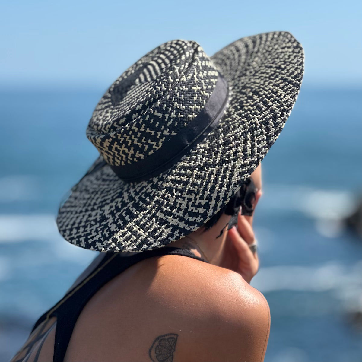 Sophisticated wide-brimmed hat SUNNY LENY