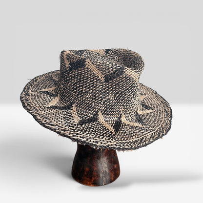 Hat with iconic BURNET'S BO design
