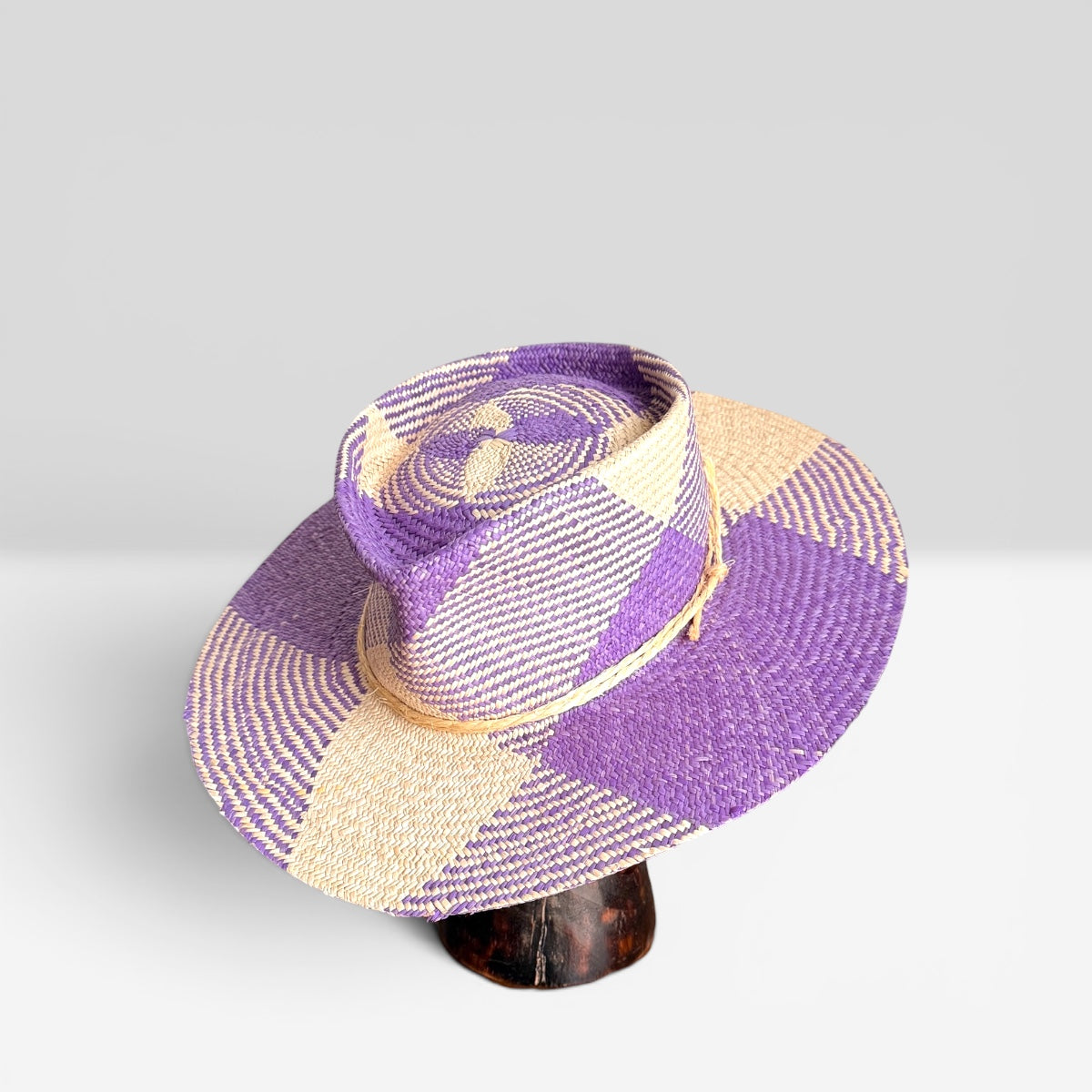 Summer hat in white and black MADAME JULIET