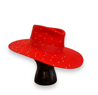 Classic hat in red CALLA