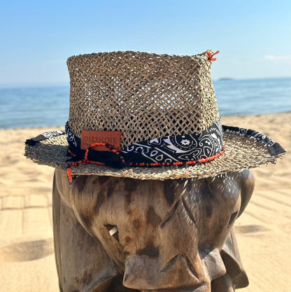 Плажна шапка INDIRA