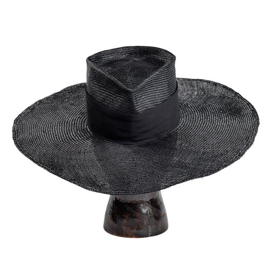 Wide-brimmed hat BLACK PEARL