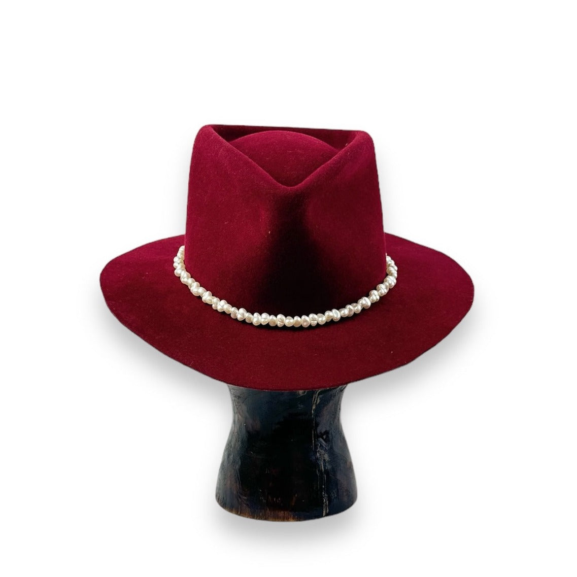 Класическа червена шапка DAIZI
