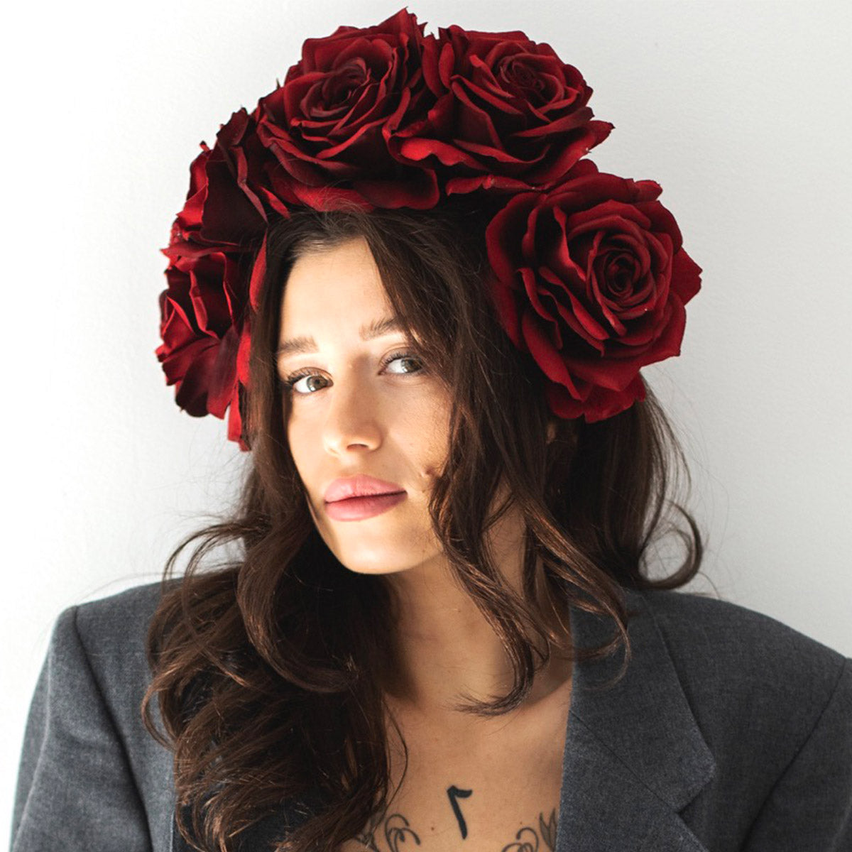 Тиара с червени рози ROSES I