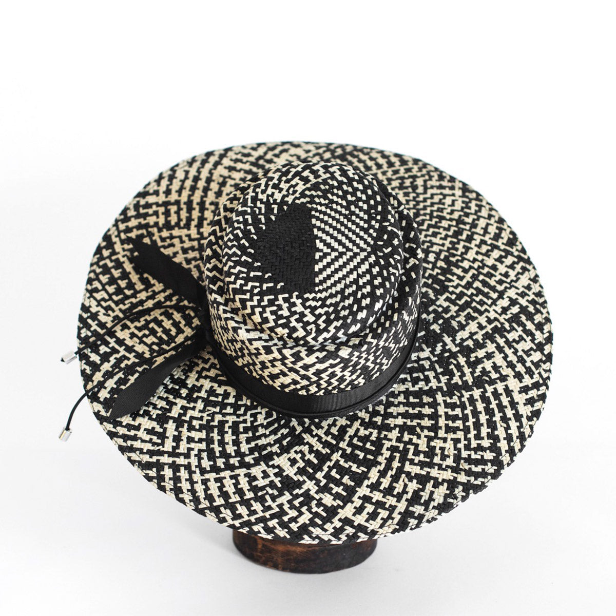 Sophisticated wide-brimmed hat SUNNY LENY